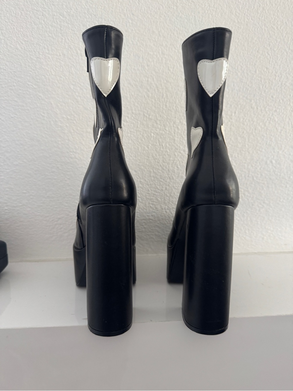 Nasty Gal Black Platform Ankle Boots with White Hearts - Picture 5 of 5